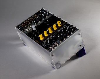 Valise Eurorack Skiffy 42, édition acrylique, 42 ch