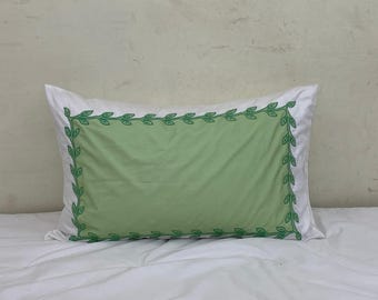 100 % Cotton Sateen Hotel Stitch Euro/Pillow Sham in Applique Leaf Frame, Pillow covers (Set Of 2)