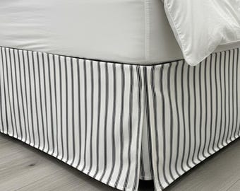 Gonna da letto classica con bordo dritto a righe - Lunghezza da 8" a 39" GONNA DA LETTO 1 PEZZO Gonna da letto in tessuto a spina di pesce / a 3 lati