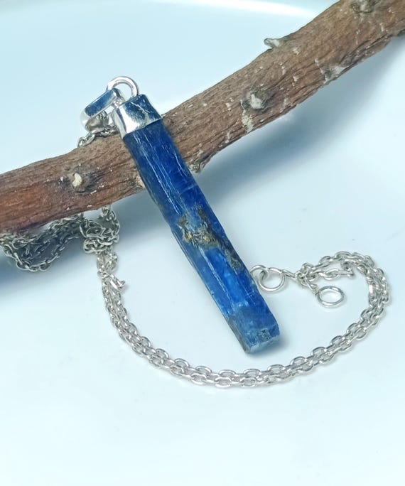 ネパール産カイヤナイト原石クリスタル925シルバーペンダント 