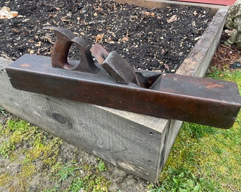 D.R.Barton 22" Wood Bodied Fore Plane. - Woodworking Hand Plane