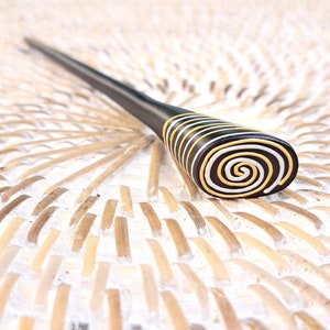 Spiral wooden hair stick image 1
