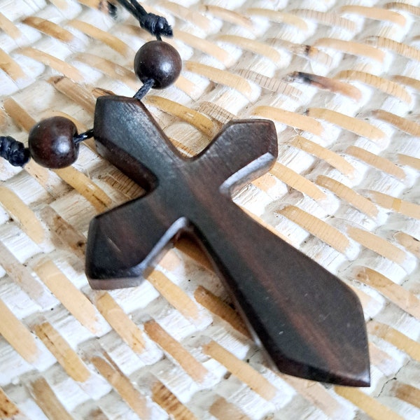 Chapelet Collier en bois croix artisanal