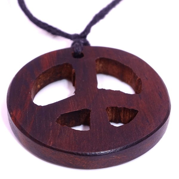 Collier en bois peace and love à taille ajustable