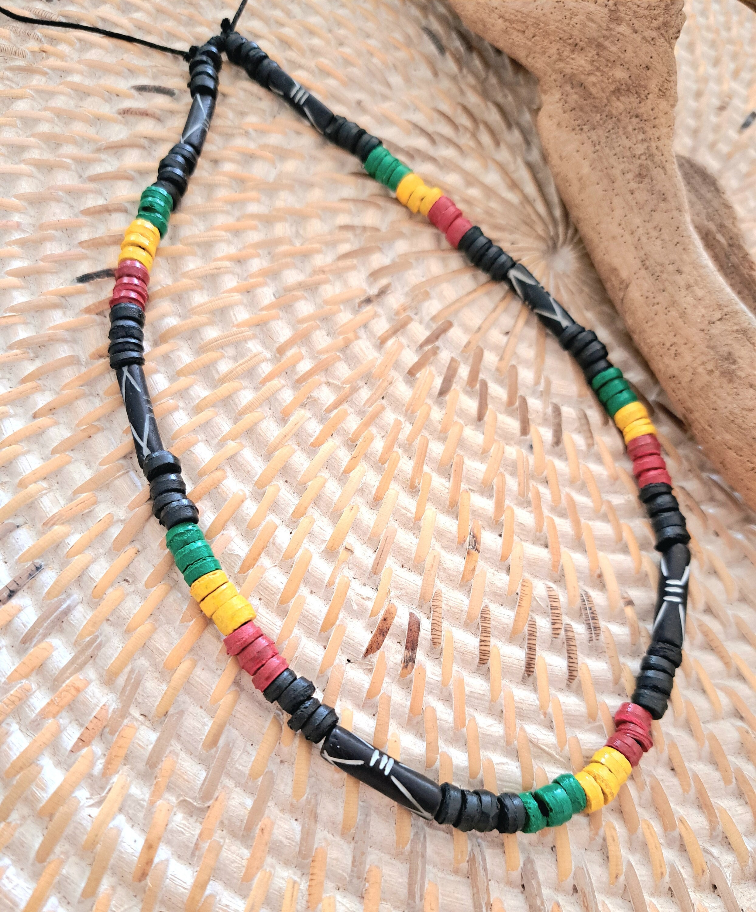 8mm Vinyl Heishi Beads, Bob Marley Colors, African Vinyl Beads, Bracelet  Beads, Jewelry Beads, 350-400 Beads per Strand, Stretchy Bracelets 