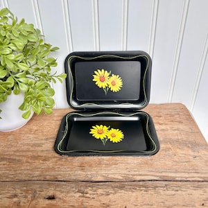 Vintage Litho Tin Snack Trays: Sunflower Daisy Set