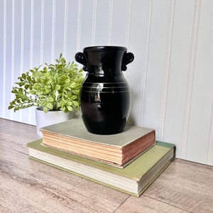 Vintage 1930s LE Smith Black Amethyst Depression Glass Vase | Amphora, Urn Shape w Scrolled Handled, Silver Bands, 6.25&quot; | Halloween Spooky