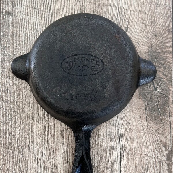 Vintage Wagner Ware Cast Iron Skillet Ashtray Spoon Rest | Mini 3.75 inches | Made in USA