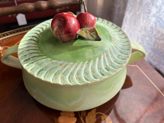 Wade of California green drip glaze apple covered casserole dish