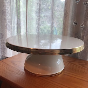 Ernest Sohn creations pedestal cake plate