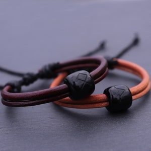 Nordic armband | Leren Viking Rune-armband | Viking-sieraden | Leren hoornarmband | Noorse bescherming runenarmband | Noordse sieraden