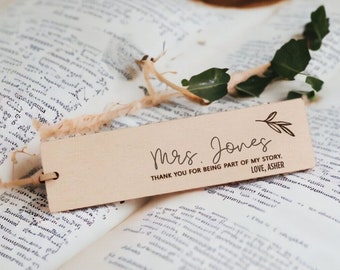 Personalized Wooden Engraved Bookmark for Teachers - Customizable Gift for Educators