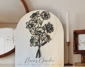 Personalized Birth Month Flower Bouquet Wood Plaque Leaner, Mothers Day gift for mom nana grandmother