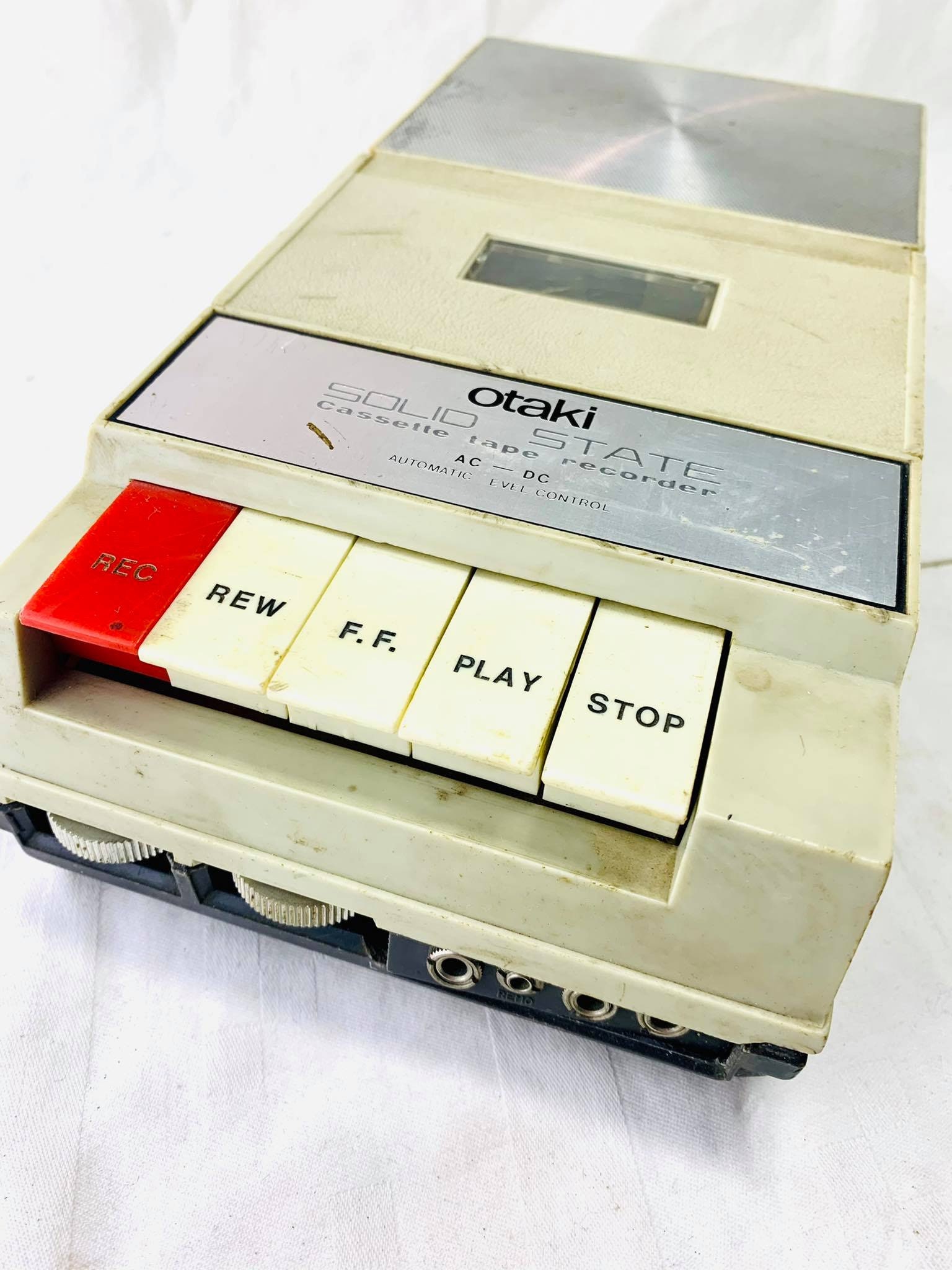 For Parts Vintage Otaki Solid State Cassette Tape Recorder AC-DC 