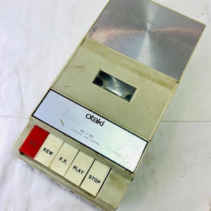 Für Ersatzteile. Vintage Otaki Solid State Kassettenrekorder AC/DC mit automatischer Pegelkontrolle, Japan. Selten für Sammlung/Restaurierung, 1970er Jahre