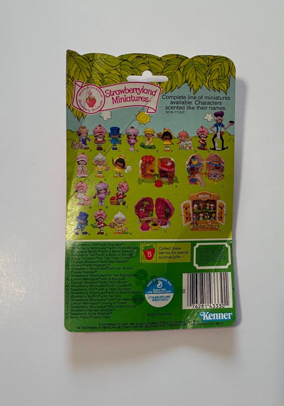 Strawberry Shortcake With Custard - 1981 Strawberryland Miniatures