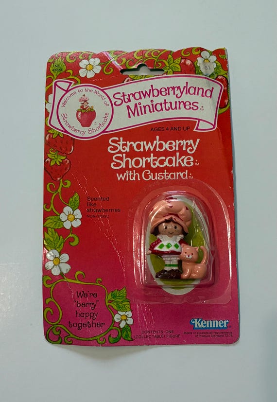 Strawberry Shortcake With Custard - 1981 Strawberryland Miniatures