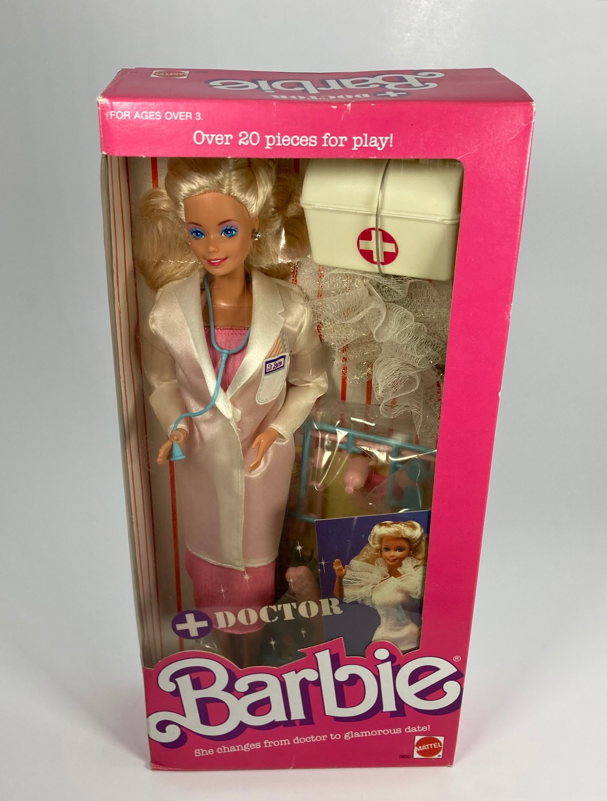 Vintage Dr Barbie Case 