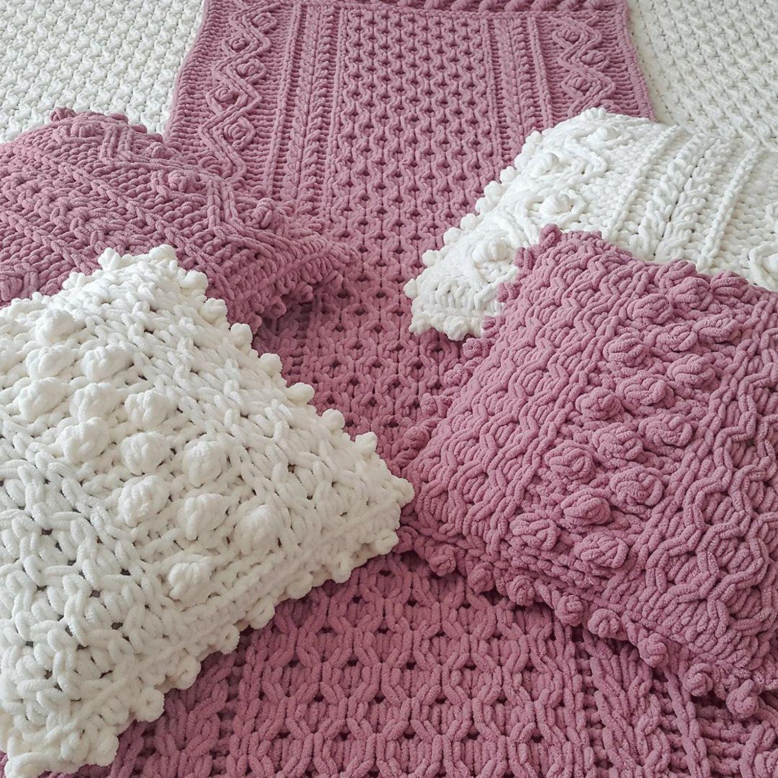 Cable knit blanket pattern. Patterns knit Bedspread. Bed Etsy