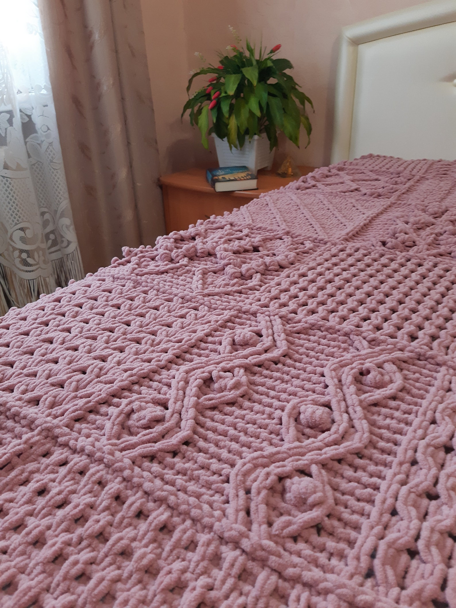 Cable knit blanket pattern. Patterns knit Bedspread. Bed Etsy