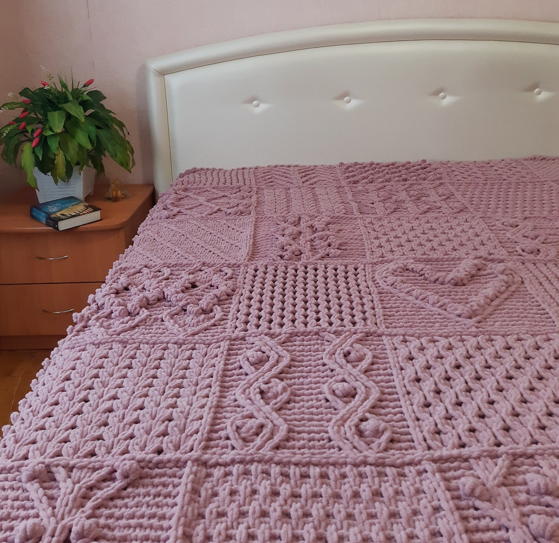 Cable knit blanket pattern. Patterns knit Bedspread. Bed Etsy