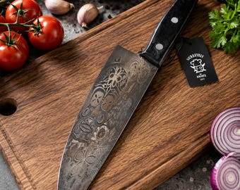 Czarny nóż szefa kuchni z grawerowaną czaszką, personalizowany nóż kuchenny ze stali nierdzewnej 3Cr13 z drewnianą rękojeścią