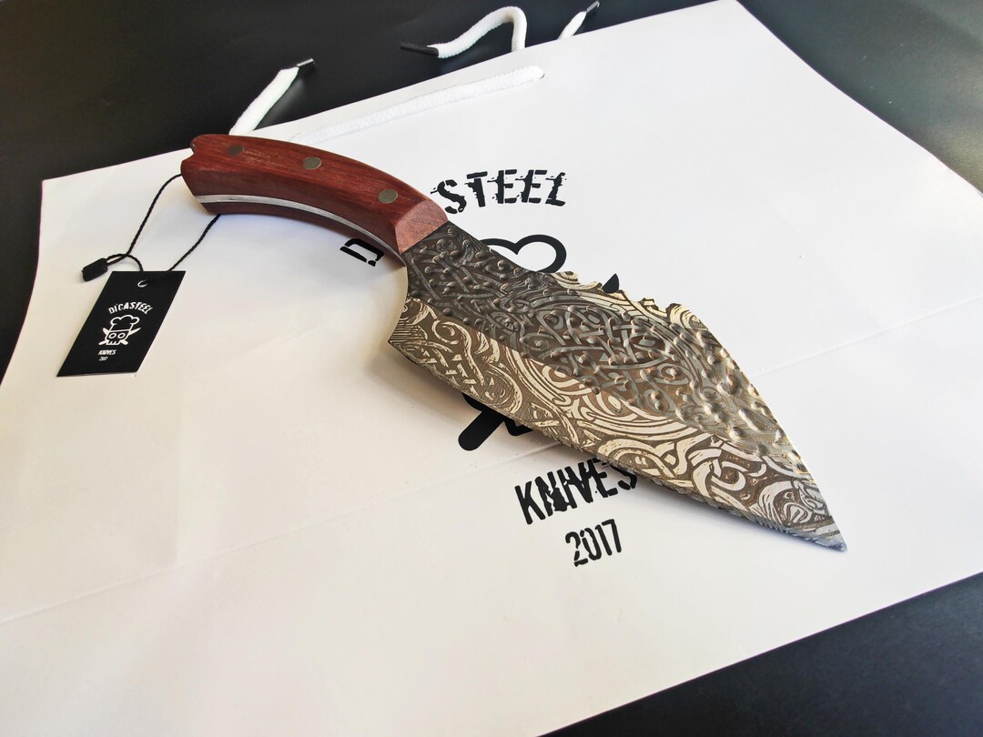 Versatile Elegance Multipurpose Cleaver Knife With Amazing Celts