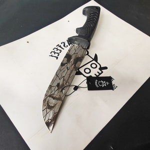 Hunting Knife with "Patience" Engraving - Where Virtue Meets Adventure By Di'Casteel