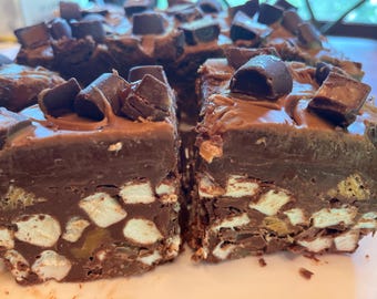 CARMIC BAR Chocolate Caramel Rocky Road