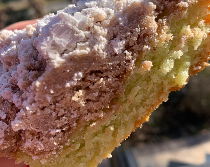 Pistachio Tons of Crumbs Cake