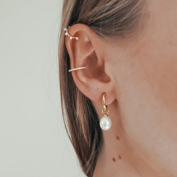 Ear Cuff CZ * dainty Ear Cuff gold * CZ Ear Cuff * tiny cuff * minimalist * non-pierced Ear Cuff * Huggie CZ Ear Cuff silver *gold jewelry