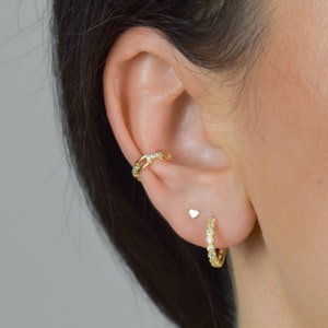 Ear Cuff CZ * dainty Ear Cuff gold * CZ Ear Cuff * tiny cuff * minimalist * non-pierced Ear Cuff * elegant *Huggie CZ Ear Cuff *gold jewelry