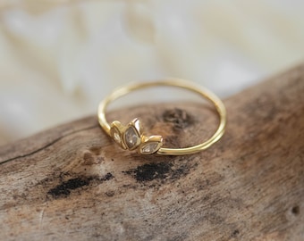 Zierlicher CZ Ring * Goldring mit Zirkonia * minimalistischer Ring * Stapelring gold * dünner Ring Zirkonia *Gold Schmuck *Stapelring modern