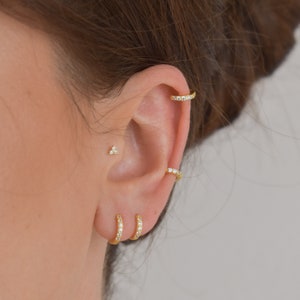 Tiny CZ Piercing Helix Piercing Gold Conch CZ Piercing Sterling Silver 925 minimalist Jewelry Gold Tragus Piercing gold zdjęcie 1