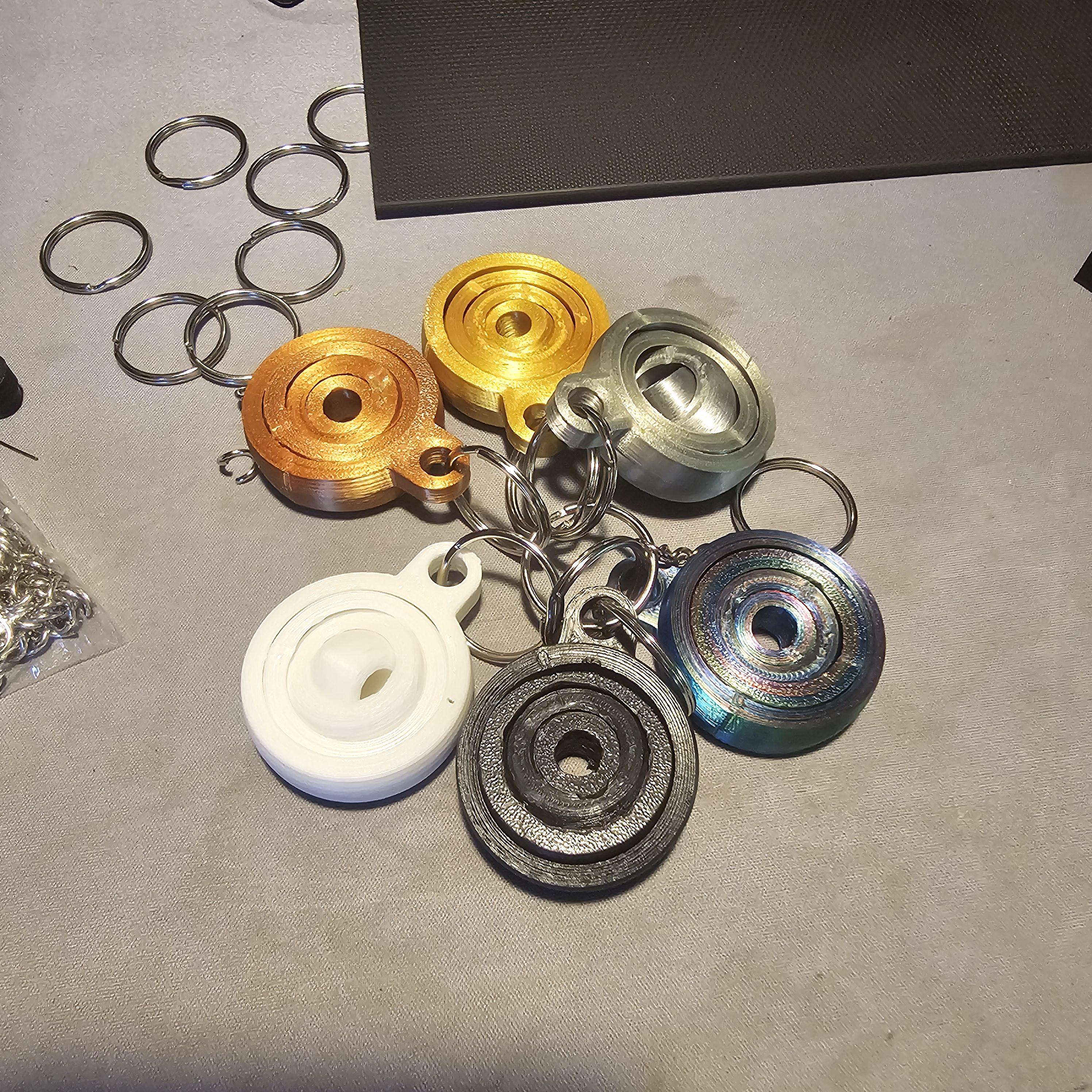Fidget Gyroscope Keychain - Etsy