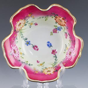 BEAUTIFUL Vintage Hand Painted Limoges France French Porcelain Centerpiece Display Bowl ~ Would make a very special gift !