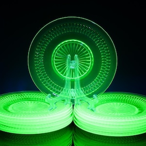 PRICED PER PIECE | Pretty Green Green Vaseline Uranium Glass Roulette Green by Anchor Hocking Bread & Butter Side Plate | Glows Bright!