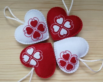 Ornament van vilten hart, handgeborduurd klavertje, decor voor Ierse Valentijnsdag