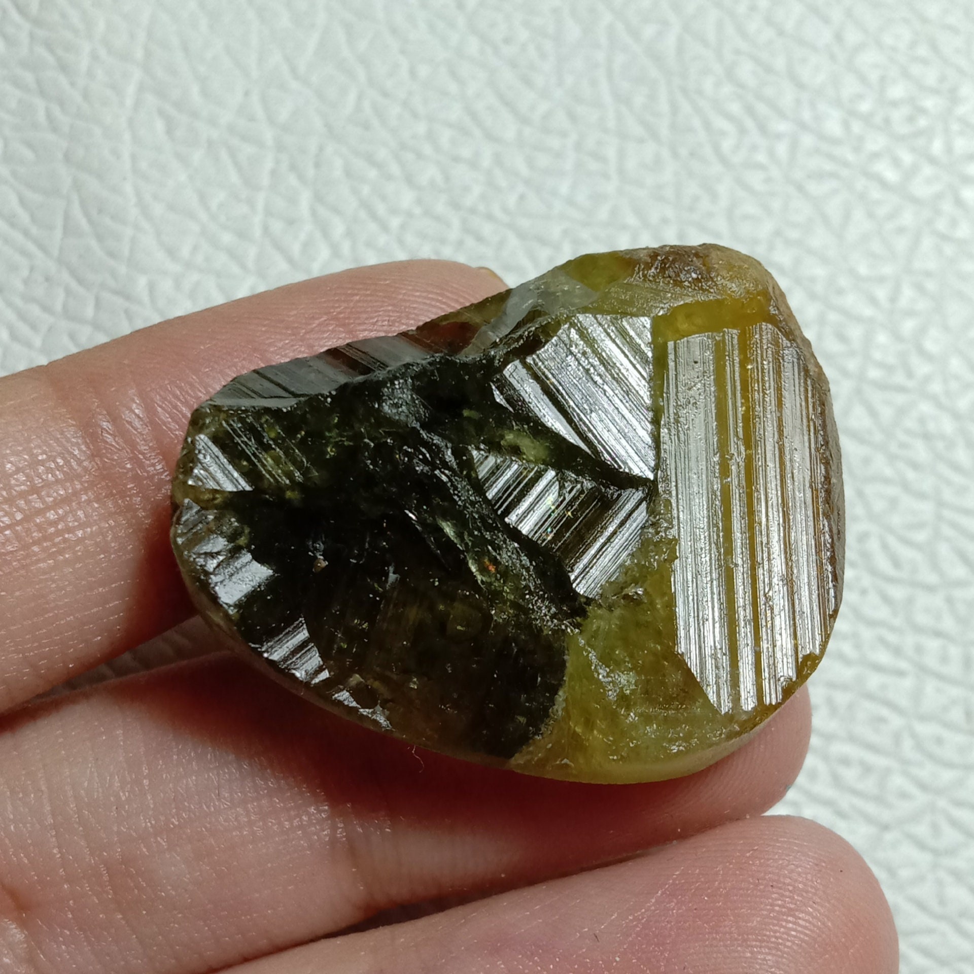 Grossular Garnet Rough , The 7 Different Garnet Colors And Types (With ...