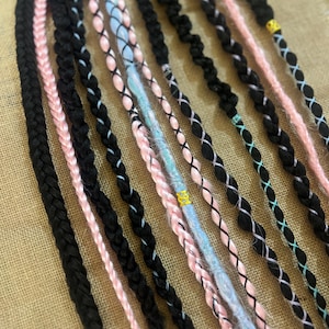 Pastell Viking Flätor och Dreads: Svart Hårmix Clip-In Hästsvansförlängning