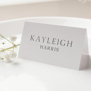 Marques de lieux modernes, marque-places de mariage personnalisés simples, couverts, cartes pour table pour table