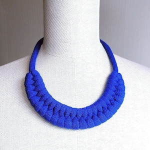 Cobalt Blue Chunky Cord Knot Necklace, Sustainable Fashion Simple Jewelry, Original Women's Gift, Modern Collar, Christmas Modern Bold Jewel