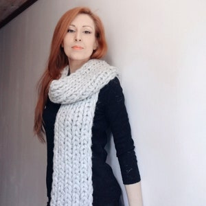 Light Grey Wool Winter Scarf, Warm Alpaca Scarf, Chunky Warm Gray Scarf, High Quality Alpaca Scarf, Giant Unisex Grey Scarf, Woolen Scarf