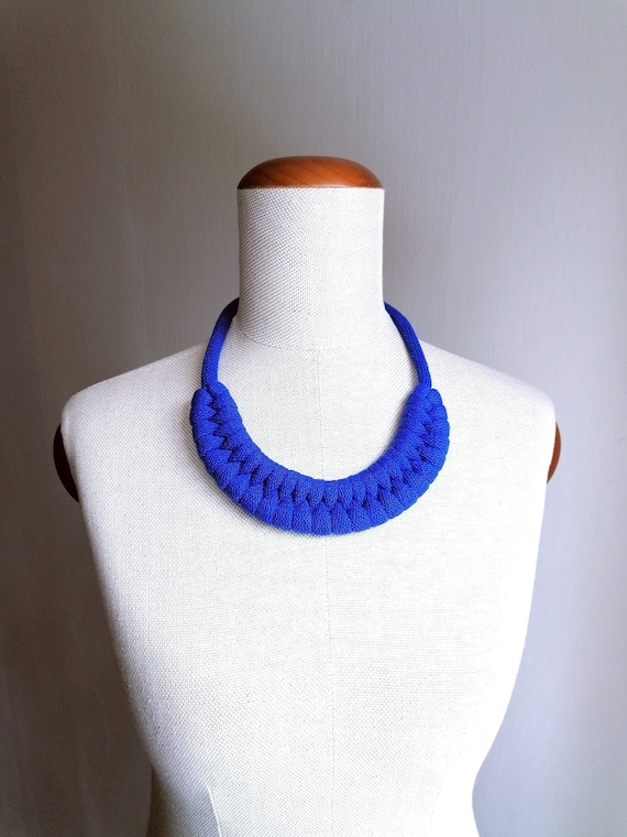 Cobalt Blue Chunky Cord Knot Necklace, Sustainable Fashion Simple Jewelry, Original Women's Gift, Modern Collar, Christmas Modern Bold Jewel