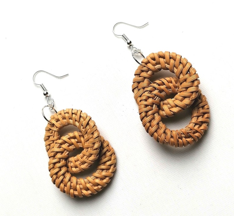 Hoops Earrings in Natural Rattan, Dangle Circle Rattan Earrings, Fashion Summer Lightweight Jewelry, Handmade Earrings,Double Hoops Earrings zdjęcie 7