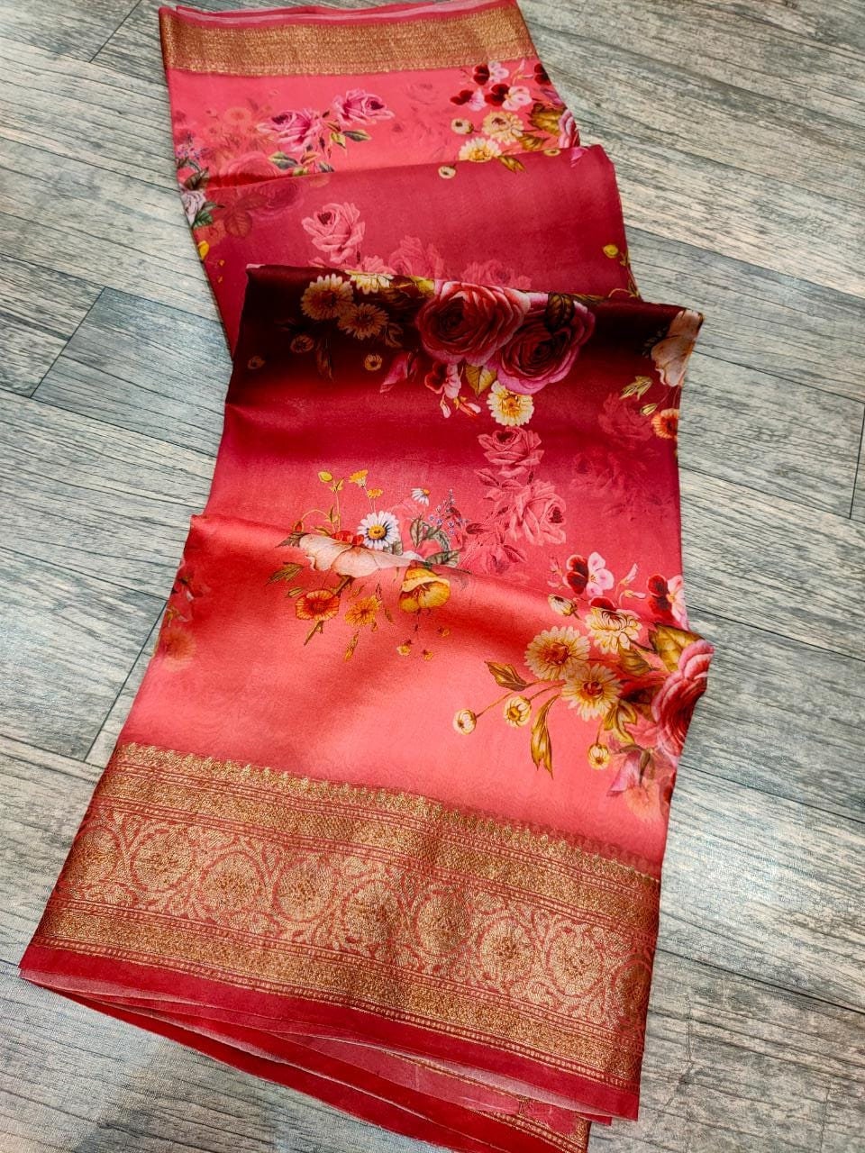 Banaras Kadhiyal Kora Silk Digital Print Saree