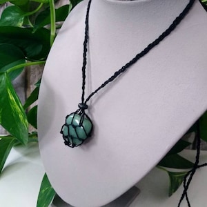 Green aventurine adjustable interchangeable macrame crystal holde, pouch necklace with black obsidian beads