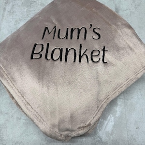Personalised Embroidered Extra-Large Throw Blanket – 150 × 200 cm