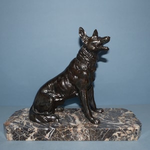 Beautiful art deco statue of Seated Sheepdog from France