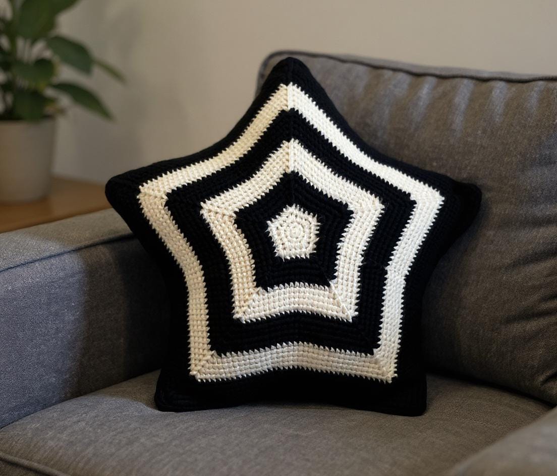 17 Star Pillow Crochet Patterns to Brighten Home Decor and Handmade Gifting 1 Crocheted Star Pillow